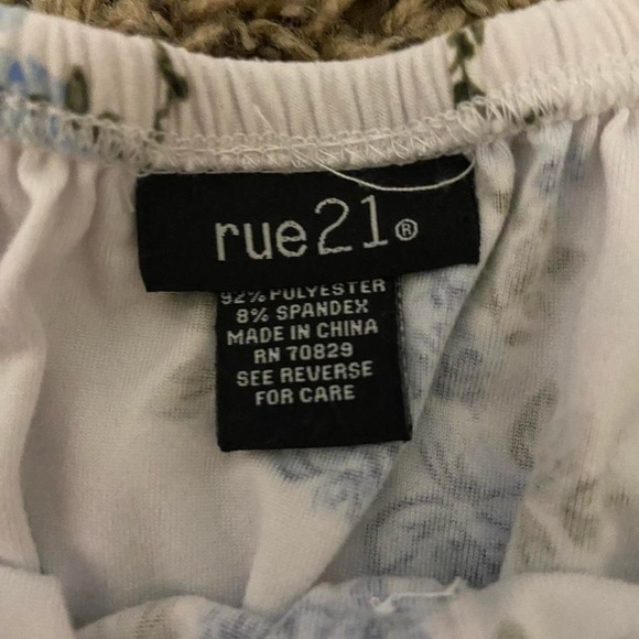 floral babydoll off the shoulder top - Picture 3 of 3